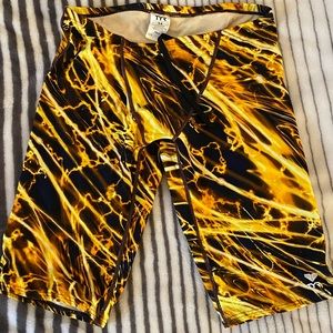 TYR men’s vibrant color swim trunks, size 34.